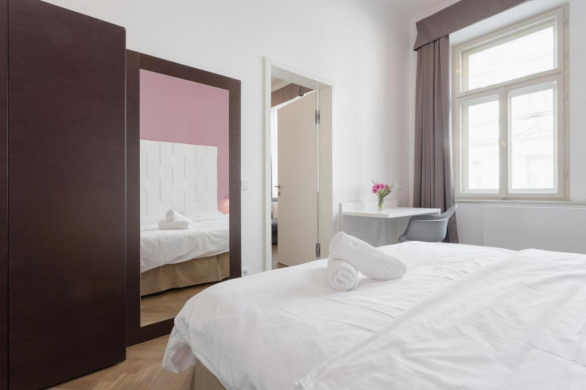 Appartement Modern Close To River