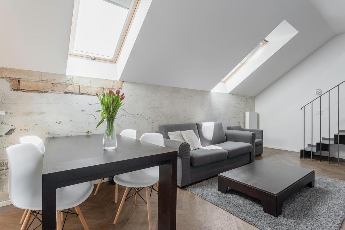 Appartement Modern Close To River *